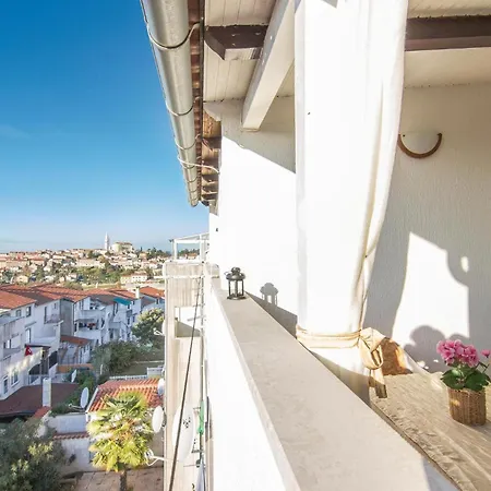 Apartment 1 Bedroom Awesome Apartment In Vrsar Vrsar