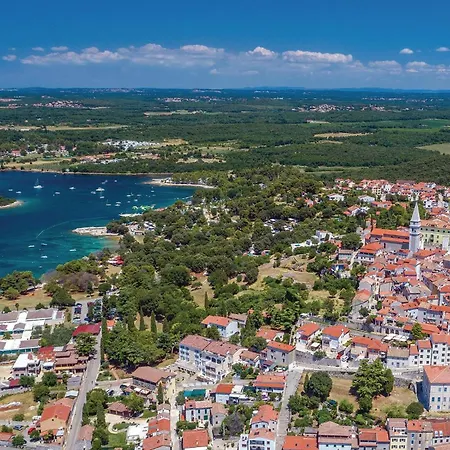 1 Bedroom Awesome Apartment In Vrsar *